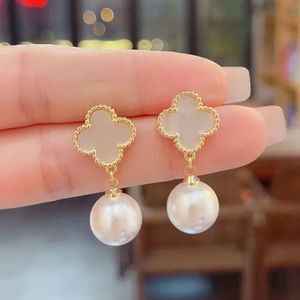 Tasarımcı Yonca Küpe Vintage Dört Yaprak Clover Charm Stud Küpeler Geri Pear Küpeler Kadınlar İçin Akik Küpe Kuyumcusu Hediye