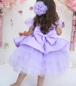 Kız Elbise Prenses Saten Çiçek Elbise Düğün Mor kabarık Tül İnciler ile Büyük Yay Tüyü Bebek Doğum Günü Çocuk Parti Balo Kıyafetleri