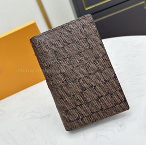 Luxury herrpassfodral Fashion Travel Passport Cover Card Holders Protective Case Leather Credit Card Men's Passport Check Holder Wallet With Box