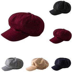 Basker 1pc kvinnor hat solid färg fri storlek fest shopping baseball mössa modklänning vår vinterkläder basker