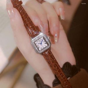 Wristwatches Vintage Cheetah Real Belt Small Brown Women's Watch Luxury Rhinestone Dial Quartz Needle Buckle Clock Waterproof For Wom