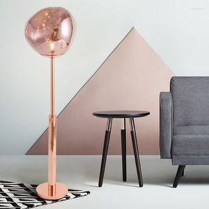 Stehlampen Postmoderne Rose Gold Lampe Nordic Design Kreative Persönlichkeit Licht Luxus Wohnzimmer Schlafzimmer Modell