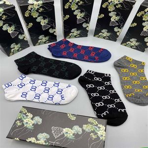 1 Box 5 Paar Hochwertige Damen Herren Designer-Basketballsocken Herrenmode Kompressions-Thermo-Knöchel-Knie-Athletik-Sportsocke206u