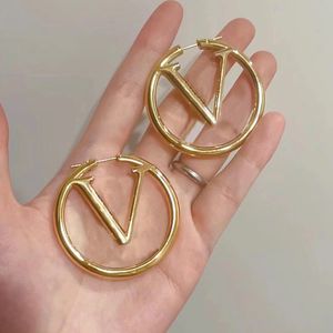 Hochwertige, klassische Hoop-Damenohrringe aus 18 Karat Gold mit Buchstaben, großer Kreis, 5 cm, luxuriöser Designer-Schmuck