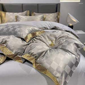 Conjuntos de cama de alta qualidade cetim jacquard e algodão conjunto de luxo chique borda de ouro bordado capa de edredão cama folha fronhas