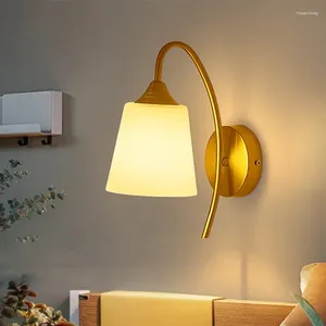 Lampada da parete Luci a LED nordiche Paralume in vetro in ottone per soggiorno Comodino Classico loft Interni Sconce Apparecchi di illuminazione Casa in metallo