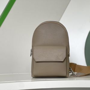 حقيبة مصمم العلامة التجارية 5A حقيبة صدر للرجال M23736 Crossbody Bag Zly JM HX Pilot Slingback الكامل لحظة اليدين على حزام الكتف القابل للتعديل