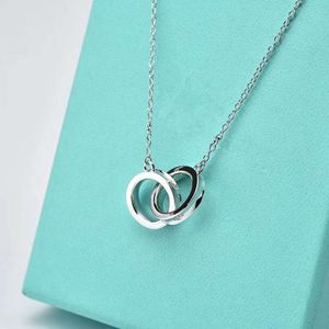 Necklace Sier Itys Sterling Necklace Double Ring Classic Pendant Small and High Grade Collar Chain as A Gift for Girlfriend