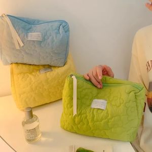 化粧品バッグケース女性の花のパターンメイクアップバッグトイレタリーオーガナイザージッパートラベルウォッシュポーチメイク231030