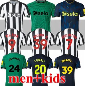 23 24 Newcastle Jerseys de futebol Bruno G. Tonali ISAK Home JOELINTON TRIPPIER Away 3ª camisa de futebol UNITEDS NUFC MAXIMIN Top Men Kids Tracksuit Kit Sets
