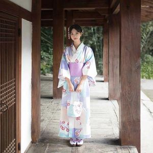 Etniska klädkvinnor kimono mantel traditionell japan yukata ljusblå färg blommor skriver ut sommarklänning utför cosplay