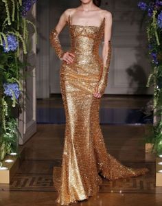 セクシーなファッションゴールドロングウエディングドレス2024スクエアネックストラップスパンコールの女性マーメイドイブニングパーティーガウン