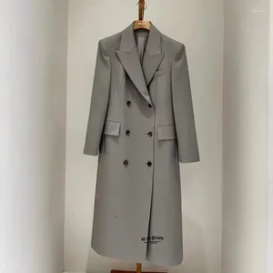 Kvinnors kostymer dubbelbröst Löst stor storlek blazer för kvinnor 2023 Våren och hösten High End Mid Length Suit Windbreaker Coat Z2201