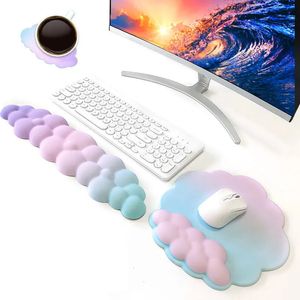 Mouse Pads Pulso Restos Impermeável Nuvem Gradiente Cor Pu Bottom Meninas Pad Apoio Descanso Memória Espuma Teclado Coaster Três Peças Set 231030