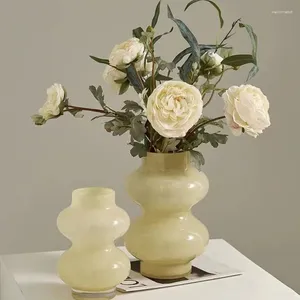 VASESフレンチレトロミルクイエローガラス花瓶リビングルームフラワーアレンジ水耕角装飾テーブル花の美学