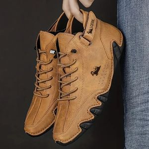 Sapatos de vestido tênis para homens moda ao ar livre andando mocassins sapatos confortáveis botas de tornozelo luxo homem sapatos em sapatos de couro casuais 231027