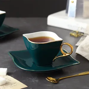 Tazze Piattini Stile Nordico Creativo Tazza in ceramica Tazza da caffè Set di piatti Tè pomeridiano Negozio Dim Sum Ufficio