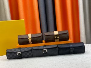 3 Titta på falllådan Kvinnor Designer Luxurys resetillbehör Väska kosmetisk väska toalettartikar Brun Flower Letter Präglad lädermonogram Canvas Damier Bag M47530