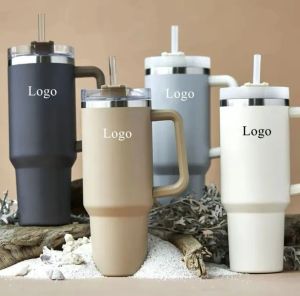 DHL 40oz tumlers koppar med handtag isolerade rostfritt stål tumlar lock och halmbil resor muggar kaffetumbler termos koppar med logotyp