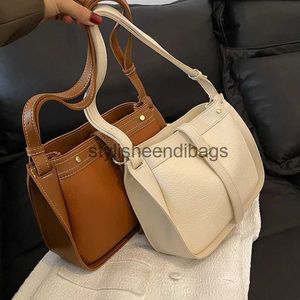 Bolsas de ombro Bolsas Bolsa Feminina 2023 Novo Vintage Ombro Cross Body Bag Qualidade PU Bolsa de Couro Grande Capacidade Casual Handbagstylisheendibags