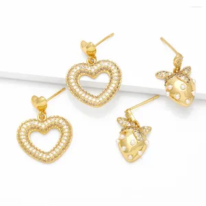 Kolczyki stadnorskie FLOLA Piękne CZ Crystal Heart for Women Gold Strawberry Ear Studs Małe biżuterię Prezenty Prezenty Erst72