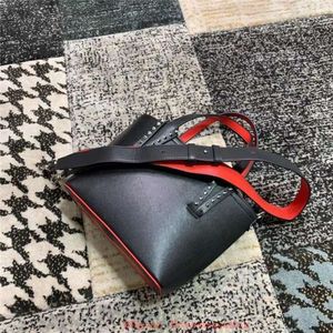 Bolsas de grife bolsas de moda de luxo bolsas de ombro femininas Liuding de segunda mão nova sacola de compras unissex moda versátil bolsa de ombro de marca de moda 30