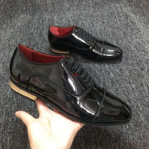 2024 Christain Loubotin Kırmızı Bottomlar Tasarımcı Platform Sıradan Ayakkabı Lüks Spor Ayakkabıları Solun Ayakkabıları Erkek Deri Ayakkabı Ayakkabıları Düz ​​Topuklu Metal Topuklar Busi Wps4