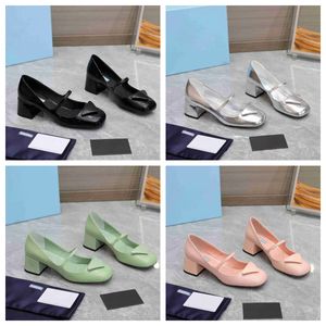 Designer new dress shoes loafers cat heels low heels wedding spring summer fashion shopping comfortable round head inverted triangle leather shoes