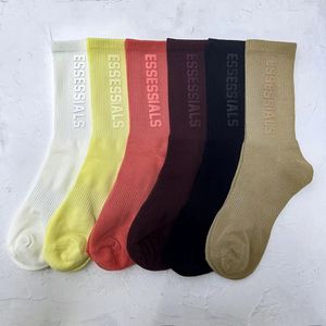Herrkvinnor Sports Socks Ess Tall Socks Cotton Recreational Jogging Basketball Socks Soaking Wet Air Socks