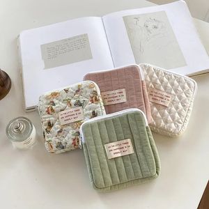 Cosmetic Bags Cases Sanitary Napkin Storage Cotton Cute Korea Coin Purse Bag Jewelry Organizer Card Pouch Case Small Makeup 231030