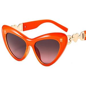 新しいサングラス女性ハート装飾的なサングラスの気質反UV眼鏡猫の目​​の眼鏡特大のフレーム装飾