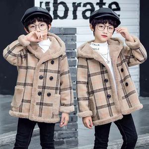 Coat Boys Autumn And Winter Plus Velvet Thick Woolen Children's Fashion Trendy double breasted solid color 231027