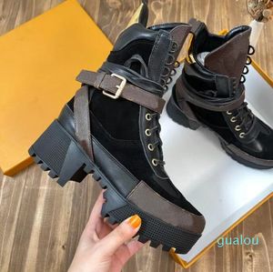 Kvinnor Boot Love Arrow Medal Leathers grova vinterdesigners skor storlek 35-42