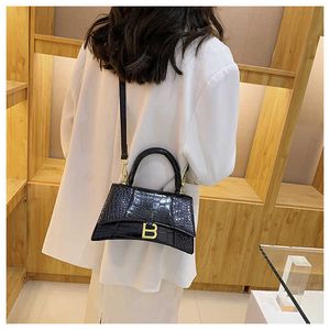 Simple Atmospheric Portable Diagonal Cross Women's Crocodile Pattern Fashionable Handbag Store Shoulder Bag Clearance Sale