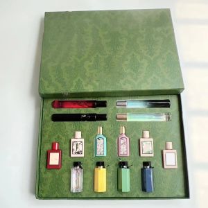 Set di profumi Flora da donna Lady Fragrance EDT Parfum 14 pezzi souvenir di nozze Odore di lunga durata Spray floreale Colonia Consegna veloce di alta qualità 4 pezzi Kit regalo Fragranza