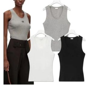 Koszulka damska plus rozmiar i moda designerska bransoletka do nowej odzieży modowej Pełne diamentowe kolczyki na rękę