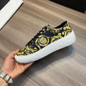 Seashell Baroque Greca Sneakers أحذية غير رسمية مصممة للأحذية ذات الأحذية البيضاء السميكة ذات اللون اليوناني الزخارف البولكا نقطة الطباعة مستديرة من منصة متعددة الألوان 14