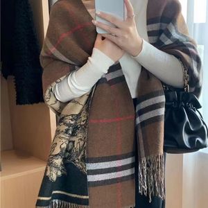 Herbst Winter Neuer warmer Schal Boutique Doppelseitiger zweifarbiger Schal Wintermode Vielseitige Accessoires Exquisites Design Weihnachten Frauen Familie Geschenke Schal