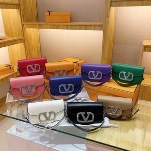 Baobao Womens 2024 New Simple Fashionable Handheld Crossbody Chain With Charm Letter Small Square Store Shoulder Bag Clearance Sale