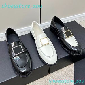 Calfskin Metal Loafers Kadın Loafer% 100 gerçek deri tasarımcı Oxford Ayakkabı Mokasinleri Lüks Elbise Ayakkabı Platformu Soafers Tasarımcı Loafers Penny Kadın Boyutu 35-42