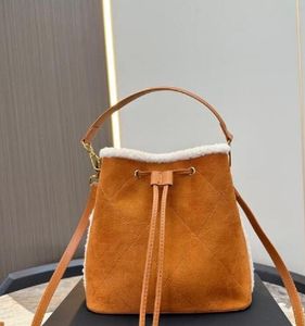 New Luxurys designers Vintage Bucket Handbag Women bags Handbags Wallets for Leather Chain Bag Crossbody and Shoulder Handbag lady bags1