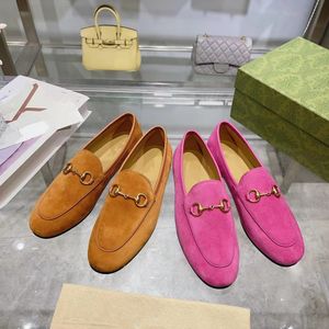 Klänningskor Ljusbrun mocka loafer designer skor Jordaan loafer 100% riktiga läder kvinnor loafer kristall utsmyckade hästbitar mulor hopfällbara princetown 01