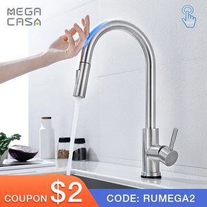 Torneiras de cozinha Pull Out Smart Touch para Sensor Water Tap Sink Mixer 360 Rotate Control Torneiras 231030