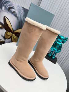 Prad Top Hochwertige neue Kniehohe Qualitätsstiefel Winter Schnee Plattform Damen Chelsea Baumwollfell Warme Stiefel Wildleder Flache Schuhe Kurze Plüsch Damenschuhe