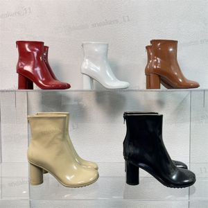 Yeni atomik ayak bileği çizme tıknaz topuklu yuvarlak ayak parmağı kapağı moda patent patent deri taban kadın lüks tasarımcı elbise parti ayakkabıları fabrika ayakkabı boyutu 35-40