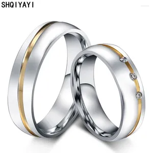 サイドストーン付きShqiyayi婚約リング