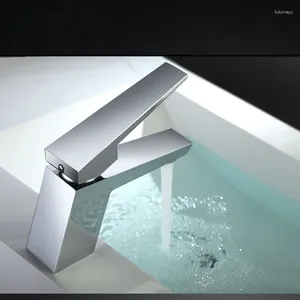 Banyo Lavabo Muslukları Krom Havza Musluğu Katı Pirinç Döküm Kurşun Ücretsiz Tek Kol ve Soğuk Karıştırıcı Musluk Washbasin Vanity