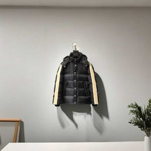 2023DESIGNER DOWN JACKETS MENS WINTER PARKA LETTER EBRIDERY PARKAS COUPAPS COUPL