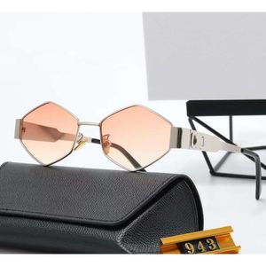 Lunettes de soleil de luxe de mode pour femmes hommes lunettes mêmes lunettes de soleil que Lisa Triomphe plage rue photo petites lunettes de soleil en métal plein cadre 1111