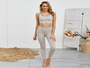 Yoga kläder svokor solid stripe set kvinnliga fitnesskläder sömlösa gymträning sportkläder push up behå och leggings säten4138912